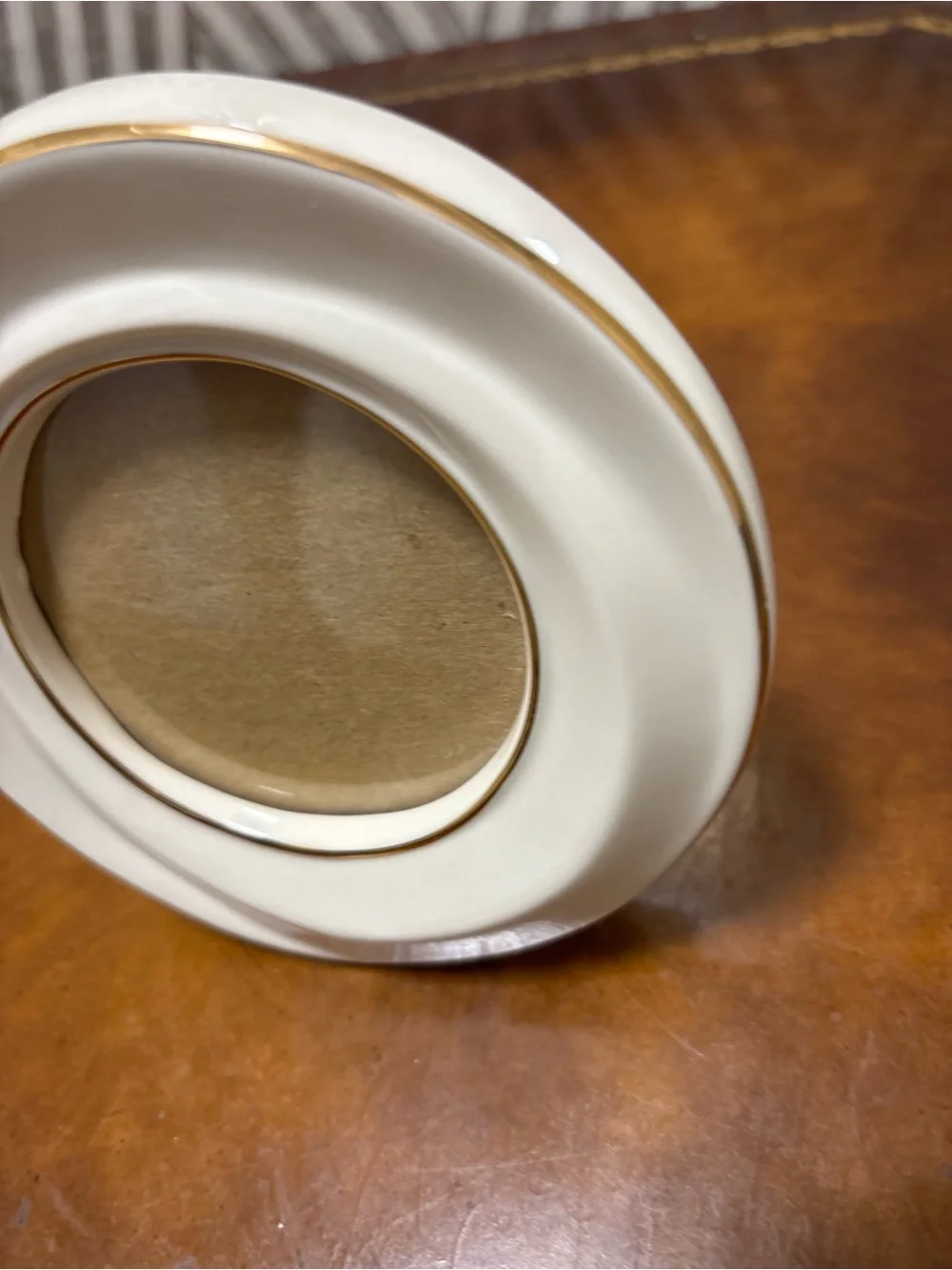 Lenox porcelain round picture frame